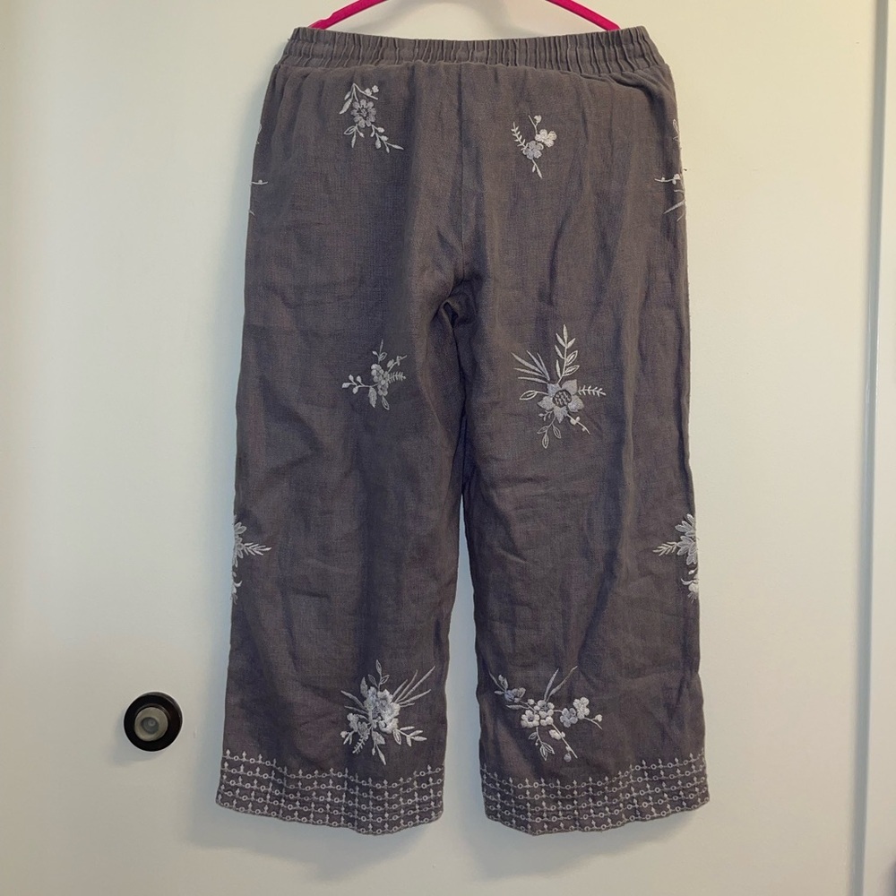 Johnny Was Linen Embroidered Crop Pants size Medium - Picture 5 of 10
